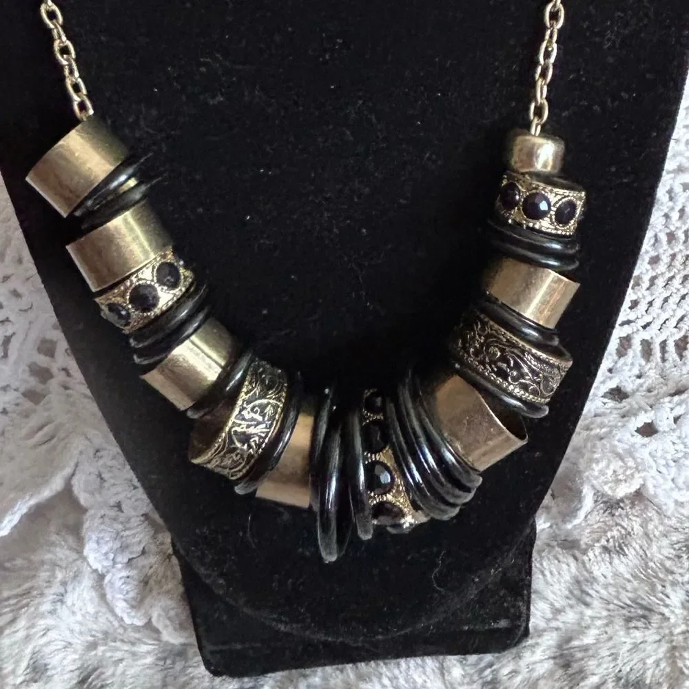 Chunky Gold Tone Black Vintage Statement Necklace Long Chain Unique